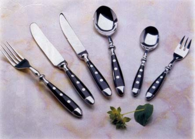 Нож для стейка/пиццы, нерж.сталь, ручка пластиковая